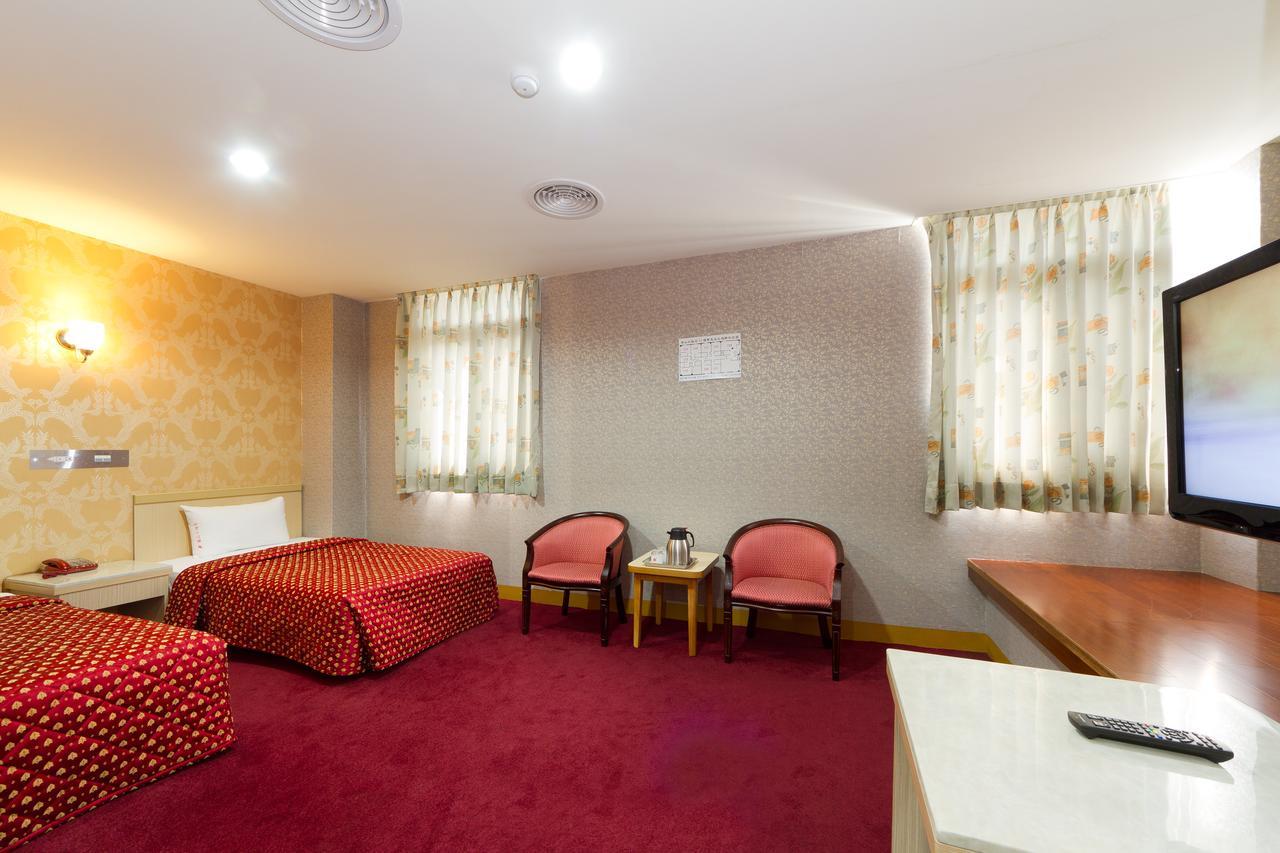 Songshan Hotel เกาสง ภายนอก รูปภาพ